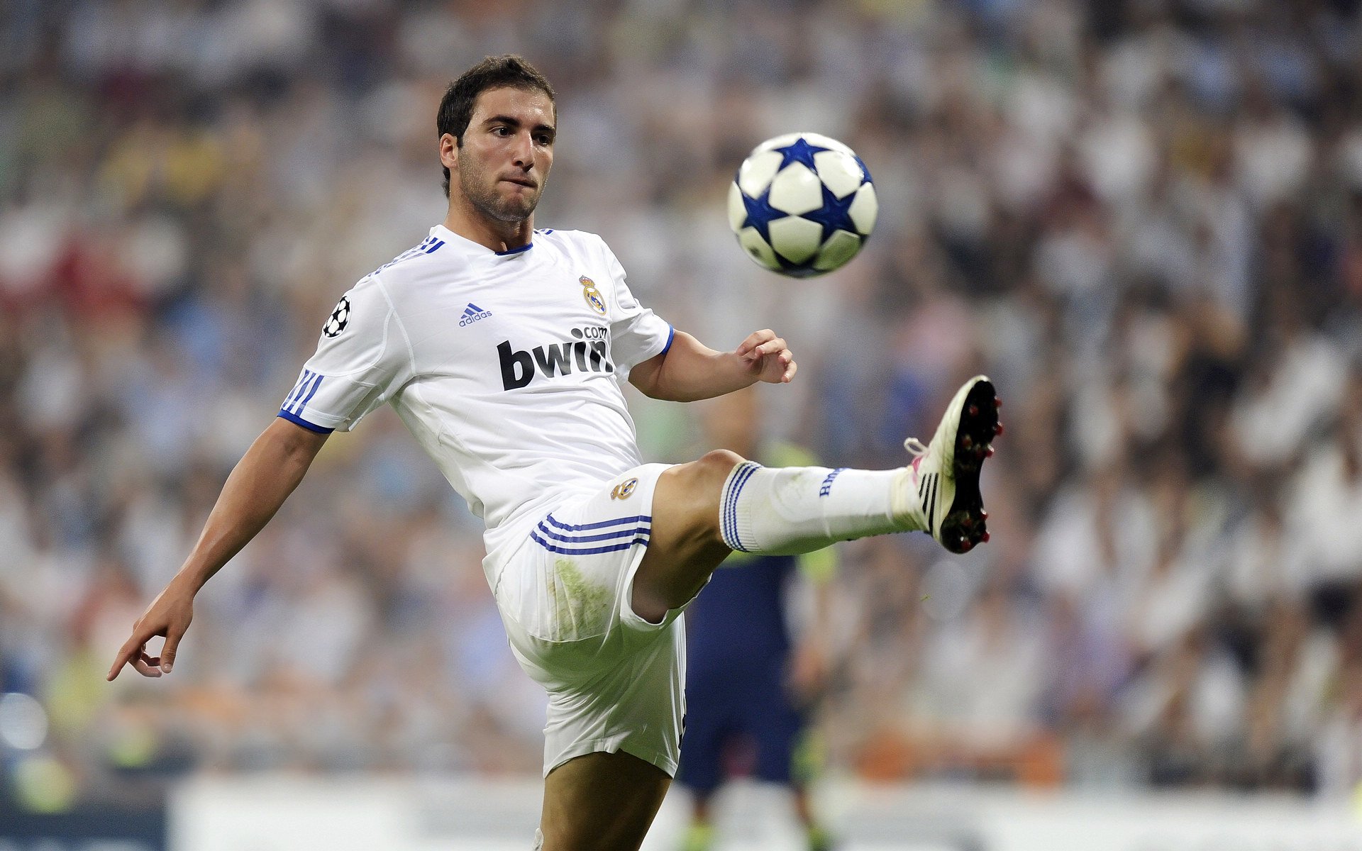 阿劳霍化身叹息之墙，贝蒂斯对阵哥伦比亚一役，他让对手陷入无解迷宫