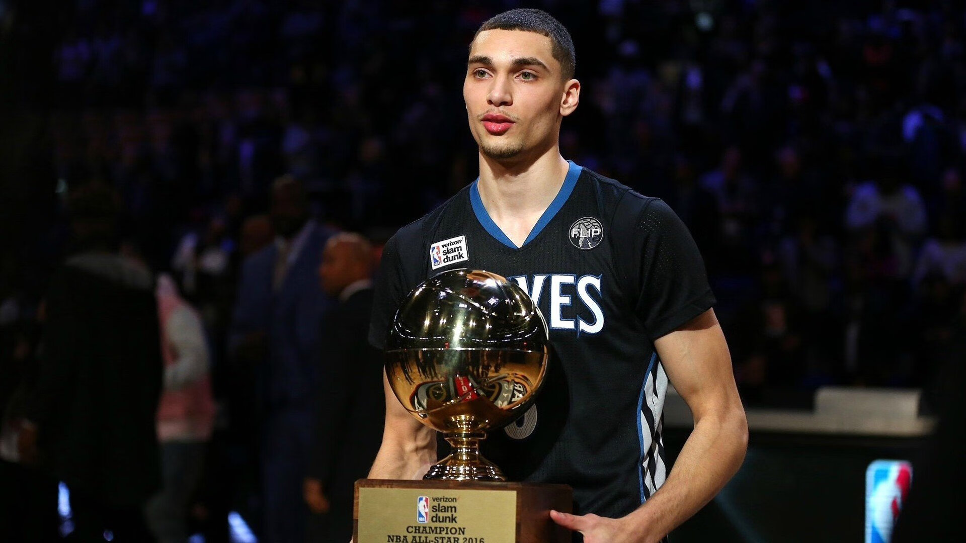 从NBA总决赛到世界杯预选赛,当篮球的焦点战遇见足球的踏平时刻